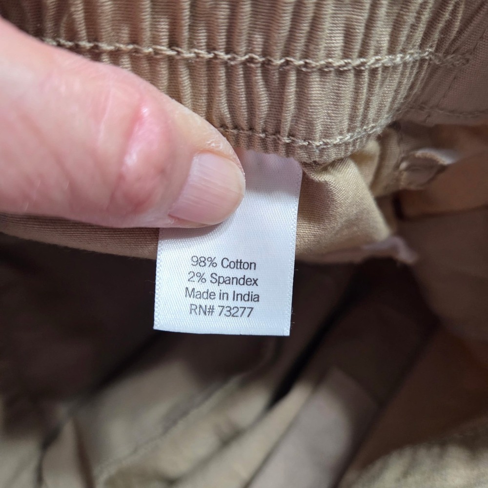 Women's So Cargo Shorts in Tan and Green - Picture 12 of 12
